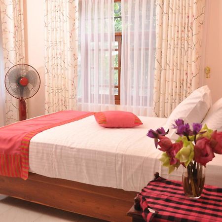 Sobaya Hotel Kandy Dış mekan fotoğraf