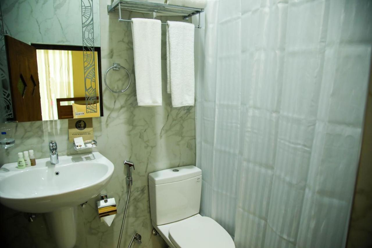 Sobaya Hotel Kandy Dış mekan fotoğraf