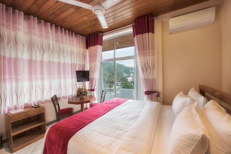 Sobaya Hotel Kandy Dış mekan fotoğraf