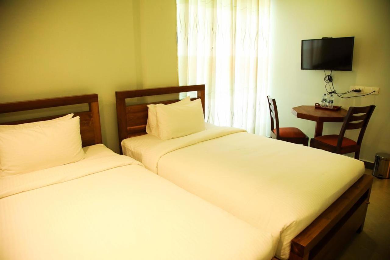 Sobaya Hotel Kandy Dış mekan fotoğraf